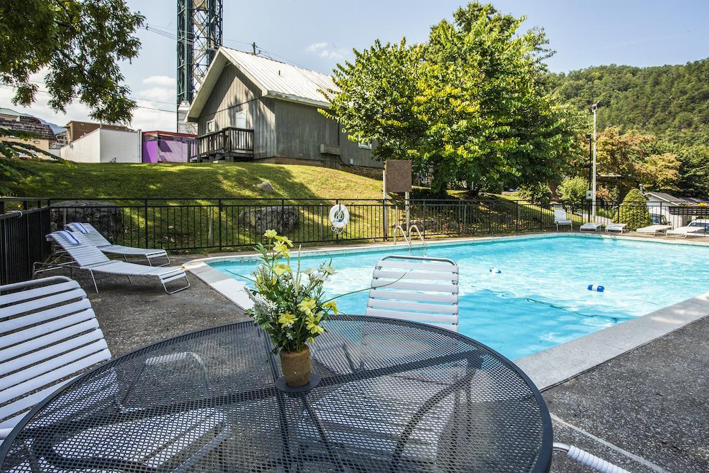 Four Seasons Motor Lodge Gatlinburg Esterno foto
